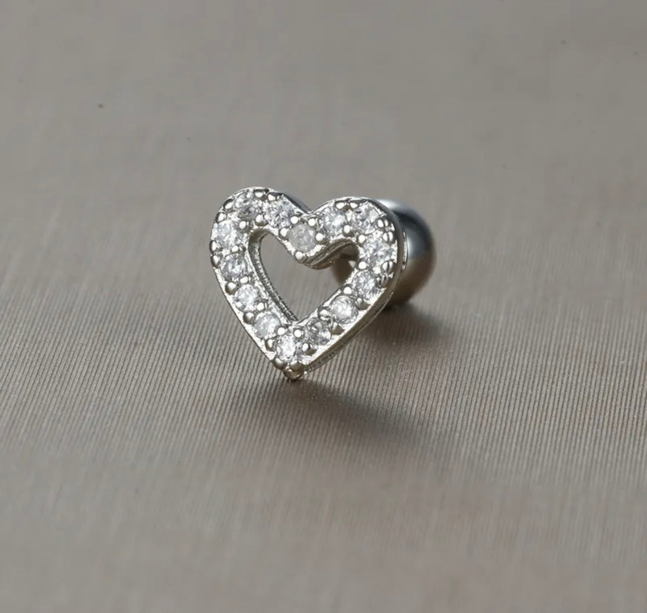 Crystal heart tendril